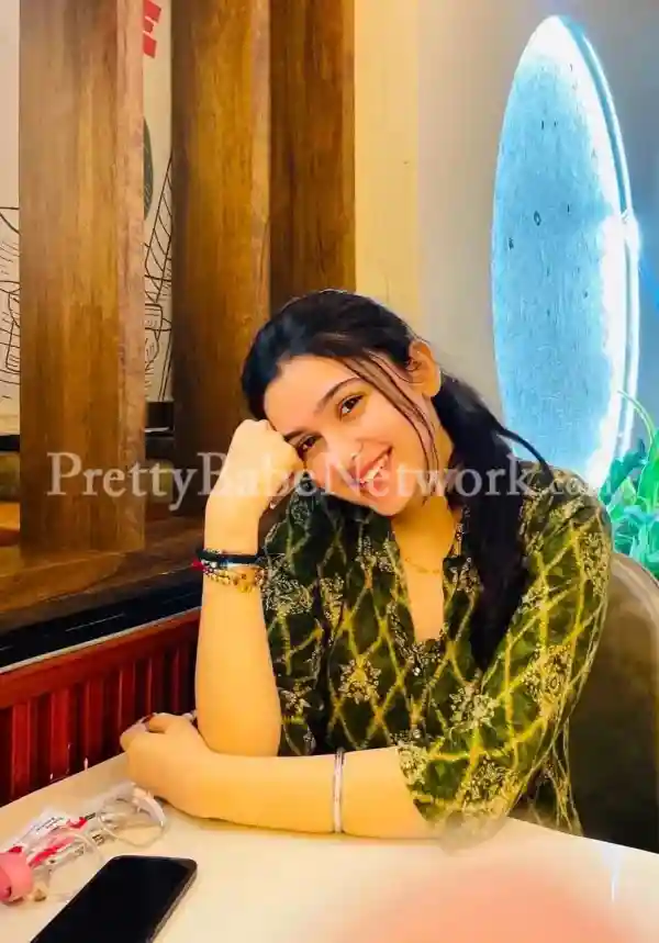 Soniya Thakur – High Profile Indian Escort in Calangute Beach, Goa