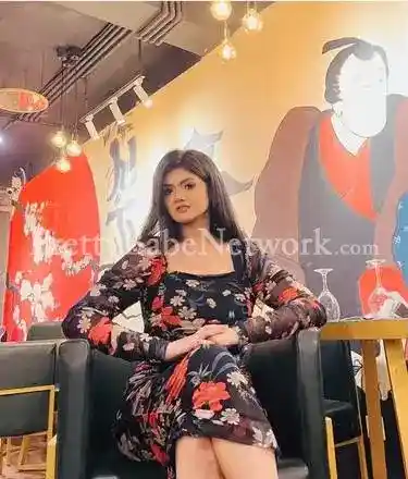 Kamini – Mature & Elegant Housewife Escort in North Goa